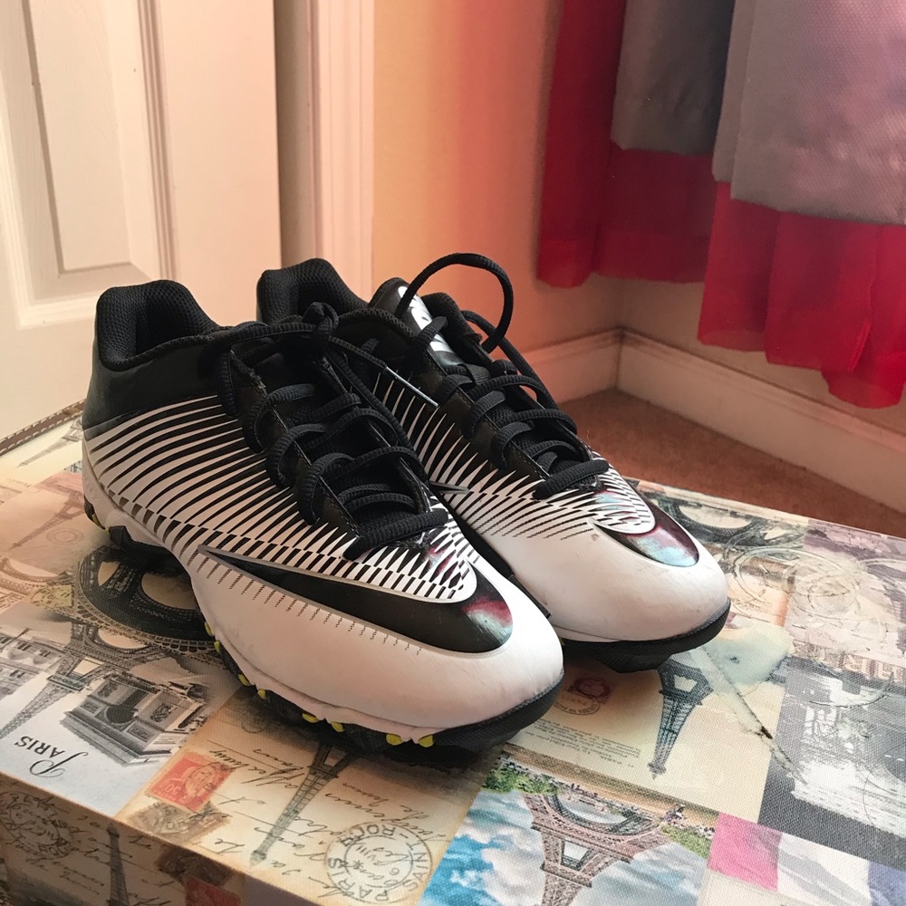 Nike kids cleats